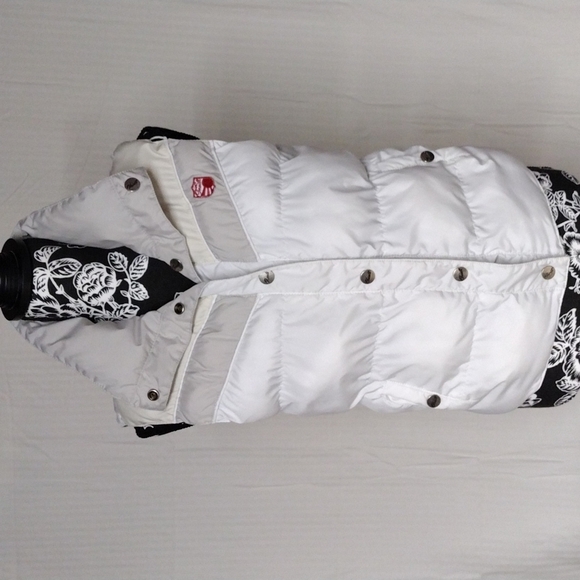 O'Neill Jackets & Blazers - O'Neill Retro Reversible Athliesure Puffer Vest